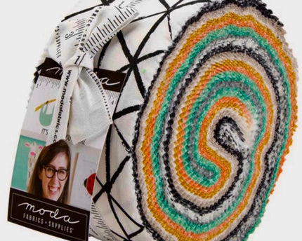 Moda / Zoology by Gingiber - Jelly Roll 2.5" x 44 Strips