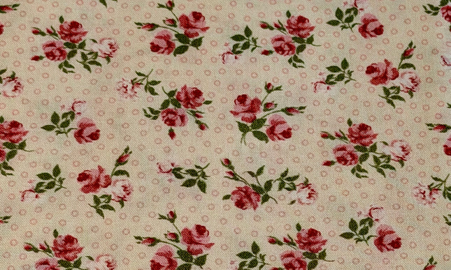 Michael Miller / Budding Roses – Rosie Cream (½ yd)